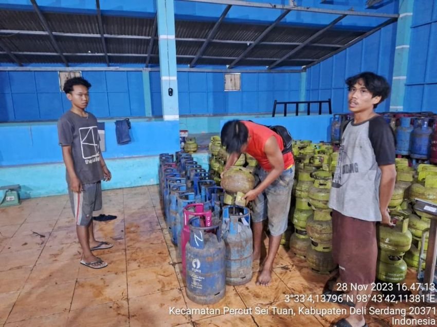 Polda Sumut Gerebek Pangkalan Pengoplos Gas Elpiji Bersubsidi, 2 orang Tersangka