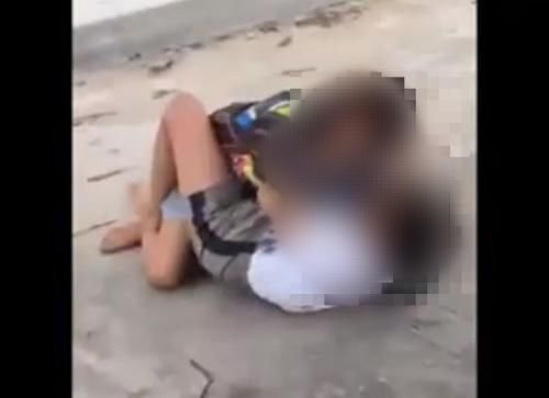 Rebutan Pacar, Dua Gadis ABG Ini Rela Berkelahi, Video Viral di Medsos