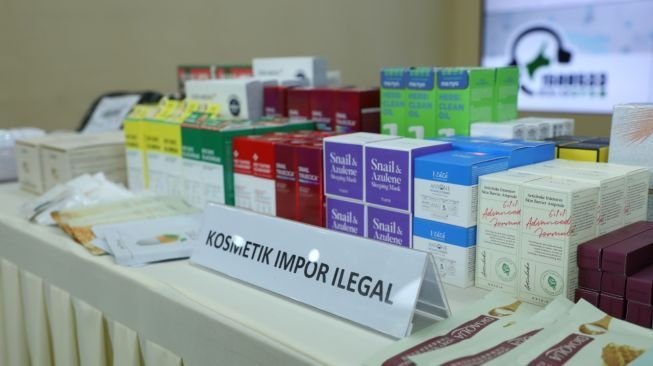 Inilah Daftar 5 Brand Skincare Berbahaya Menurut BPOM RI, Mungkin Ada Yang Kamu Pakai Saat Ini, Cek!