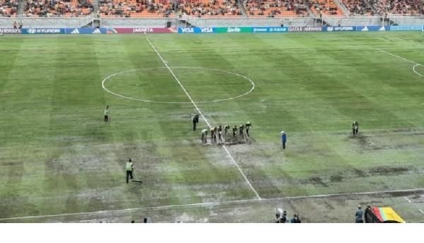 Mengapa Atap JIS Tak Ditutup hingga Kebanjiran, Ternyata Ada Regulasinya