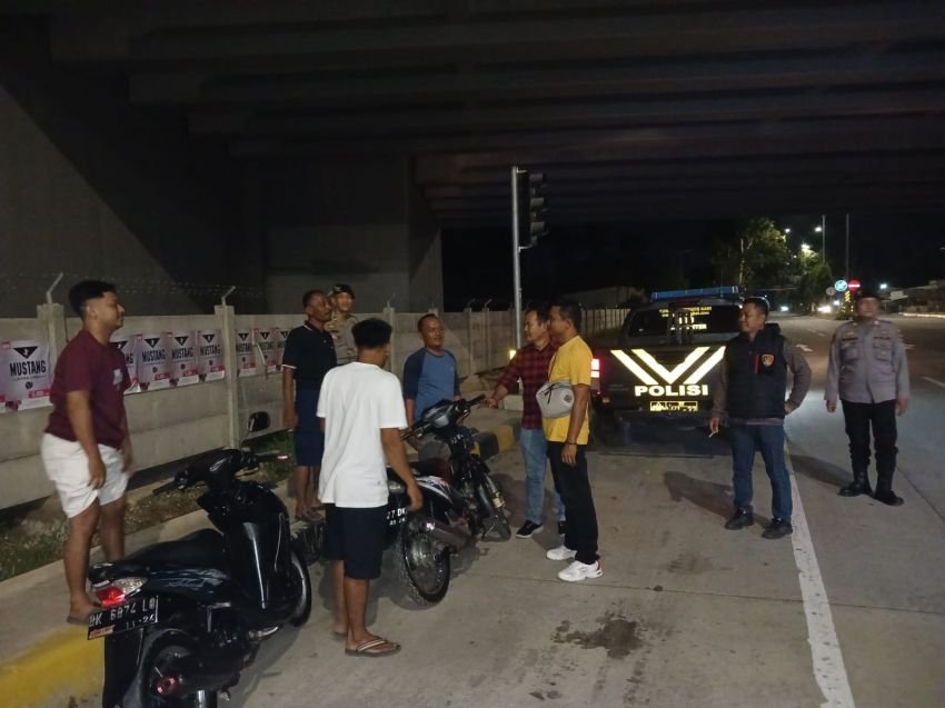 4 Remaja Diamankan Polisi Lantara Kedapatan Membawa Celurit dan Pedang saat Razia Geng Motor