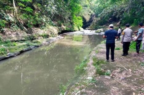 Penemuan Jasad Bayi di Aliran Sungai Brantas Gegerkan Warga