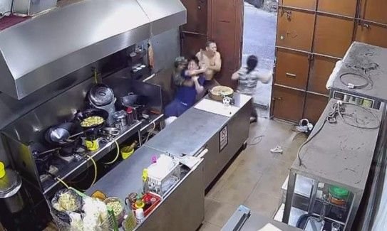 Viral, Video 3 Pria Coba Bunuh Warga di Medan Seliweran di Media Sosial
