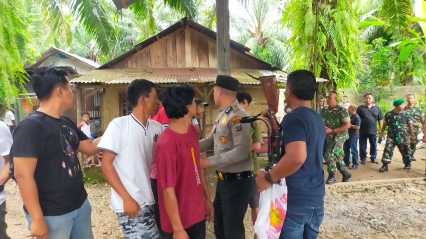 Grebek Lokasi Narkoba, Polres Langkat Amankan 10 Orang dan Mesin Judi