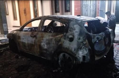 Warga Sampang Resah, Teror Bakar Mobil Berulang Kali Terjadi