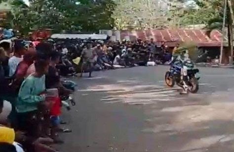 Baru Dimulai, Stefano Open Road Race Makan Korban! Kepala Penonton Pecah Tertabrak Pembalap