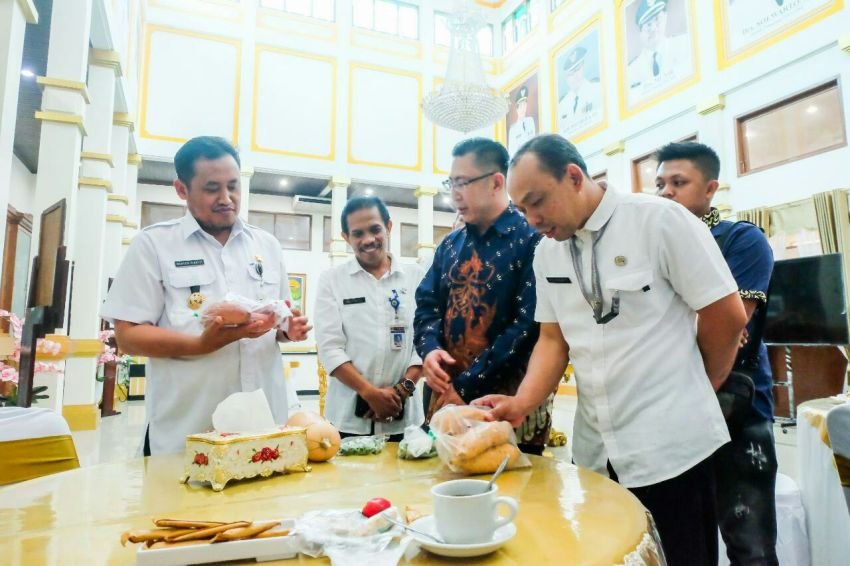 Bupati Pemalang Terima Kunjungan Investor Asing Untuk Penanaman Ubi Jalar