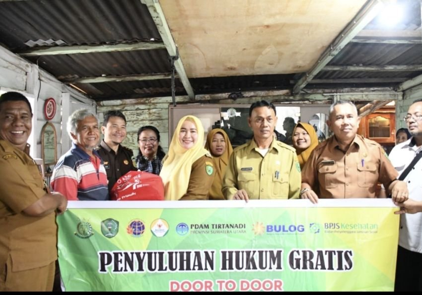 Kajari Padangsidimpuan Gelar Penyuluhan Hukum Door To Door