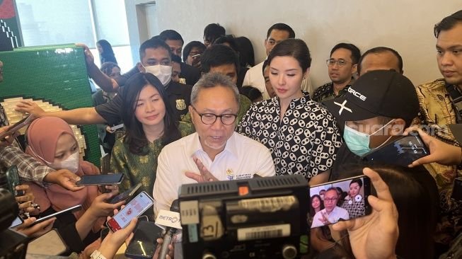 Zulhas Jadikan Salat Lelucon Politik, Komika Ungkit Kasus Aulia Rakhman