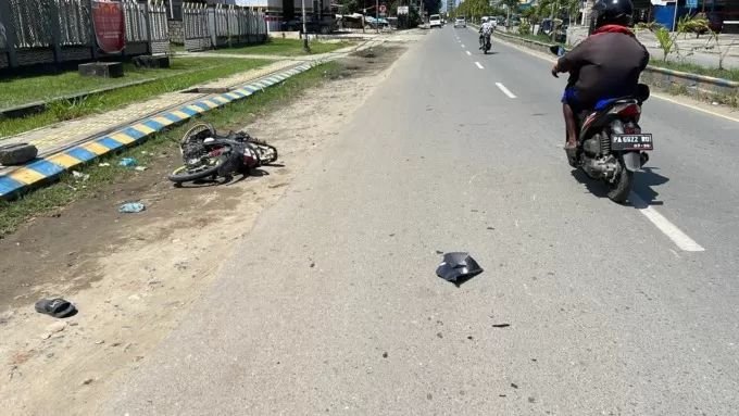 Naik Motor Bawa Istri-Anak, Warga NTT Tabrak Remaja Hingga Tewas