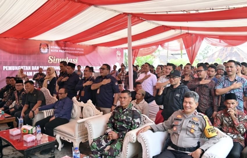 KPU Kota Padangsidimpuan Gelar Simulasi Pemungutan dan Penghitungan Suara serta Penggunaan Sirekap