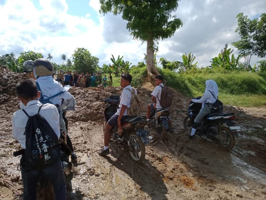 Putus Akses Jalan Masyarakat, Ini Penjelasan PT Soeloeng Laoet