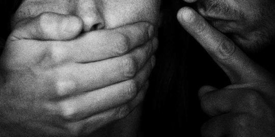 GEGER! Guru Lecehkan 3 Siswa Laki-laki, Tertangkap Basah Lakukan Hal Menjijikkan Ini