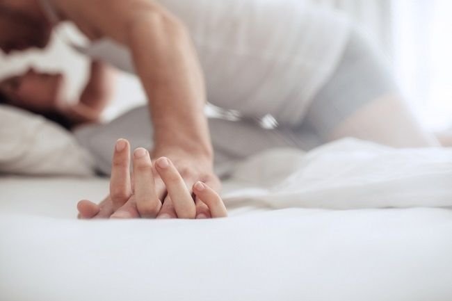 Gak Perlu Obat Kuat, Ini Cara Aman agar Tahan Lama saat Berhubungan Intim