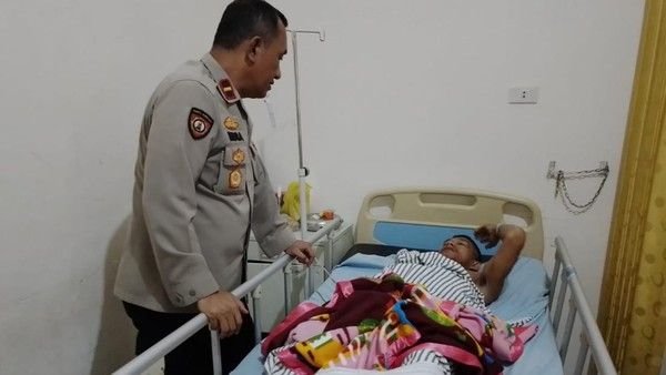 Petani di OKU Nyaris Tewas Dimangsa Beruang saat Berkebun, Kaki Kiri Putus