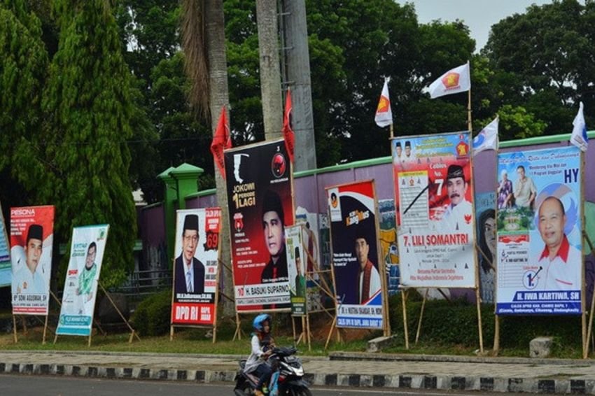 Bawaslu Minta Pemasangan Atribut Kampanye Tertib dan Tak Bahayakan Warga