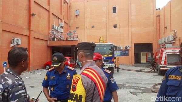 2 LC Tewas saat Karaoke New Orange di Tegal Kebakaran