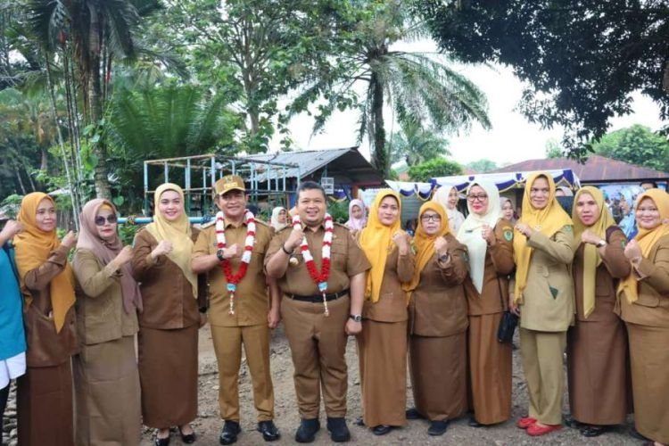 Bupati Tapsel Dolly Pasaribu dan Forkopimda Sambut Kedatangan Pj. Gubernur Sumut