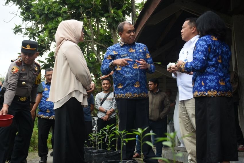 Kendalikan Inflasi, Pemkab Sergai Gelar Pasar Murah dan Bagikan Bibit Cabai untuk Masyarakat