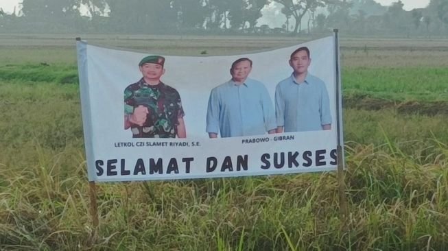 Heboh Spanduk Bersama Prabowo-Gibran Tersebar, Dandim Sukoharjo: Itu Fitnah