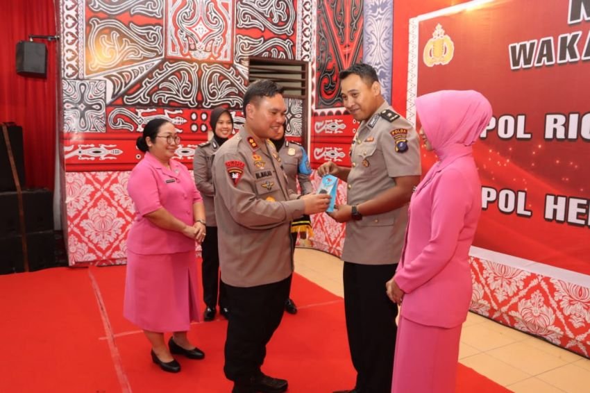 Kenal Pamit Tradisi Polres Labuhanbatu Menyambut dan Melepas Pejabat Utama