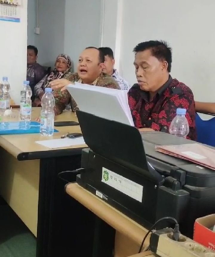 Viral! Video Diduga Kabid SMP Disdik Medan Terang-terangan Kampanye Paslon 02, Sebut Nama Bobby Nasution dan Presiden