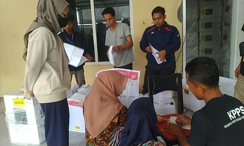 Hilang 10 Suara Caleg DPR RI, TPS 7 Sodong Basari Pemalang Kembali Dihitung