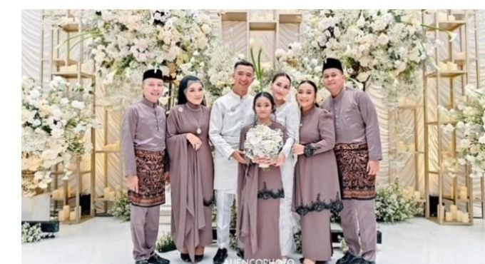 Ada paman Gibran saat acara lamaran Ayu Ting Ting