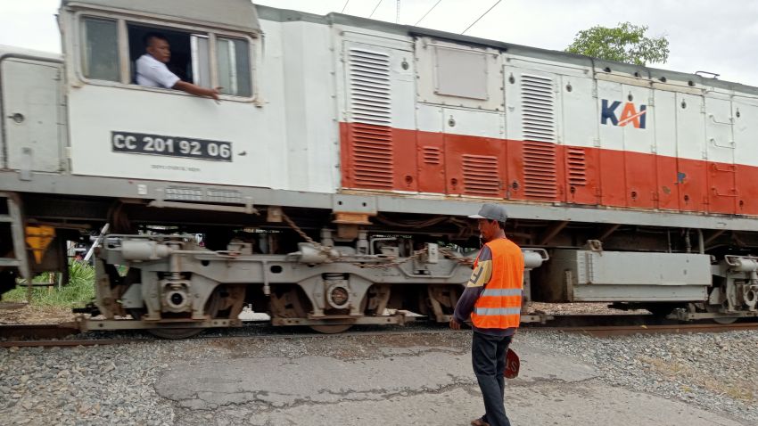 Ini Kata Warga Tentang Perlintasan Maut KA yang Tabrak Truk Angkut Logistik Pemilu