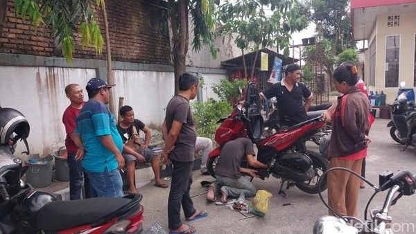 SPBU Salah Isi BBM, Kendaraan Warga Mogok, Pertamina Sanksi Setop Pasokan Pertalite 1 Bulan