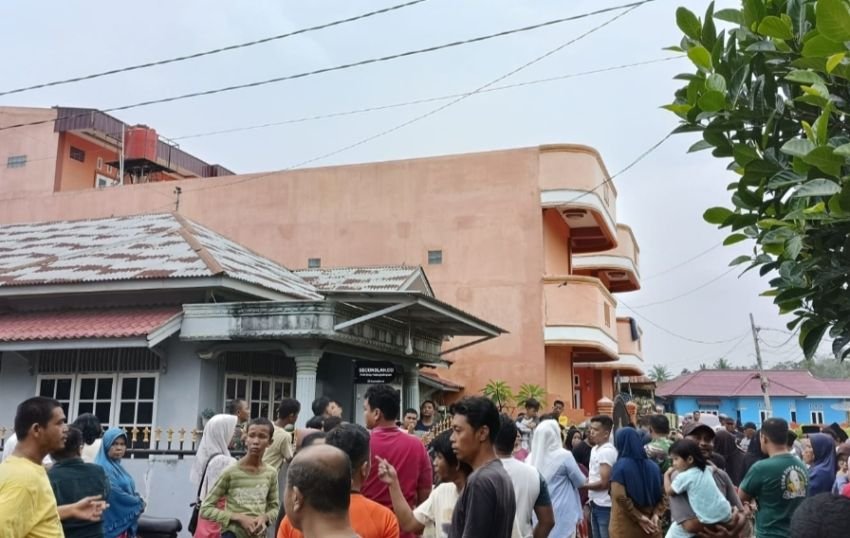 Sarang Maksiat, Kos-kosan di Kampung Tobat  Padangsidimpuan Digeruduk Warga