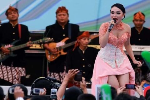 Ini Deretan Penyanyi yang Disawer Hingga Ratusan Juta Rupiah