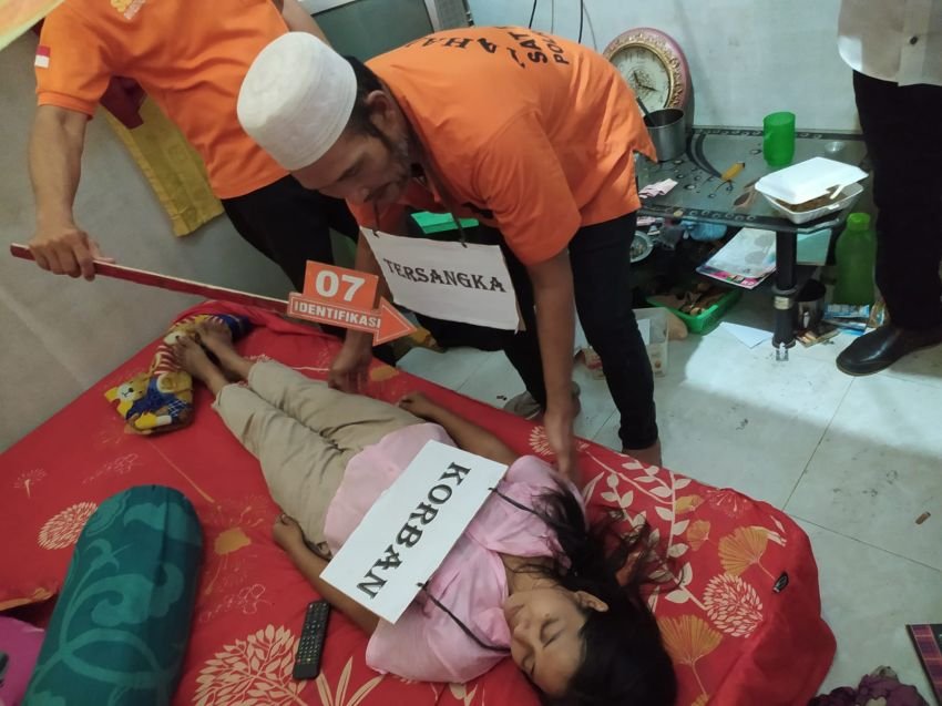 Rekontruksi Suami Bunuh Istri di Sergai, Terkait Perselingkuhan?