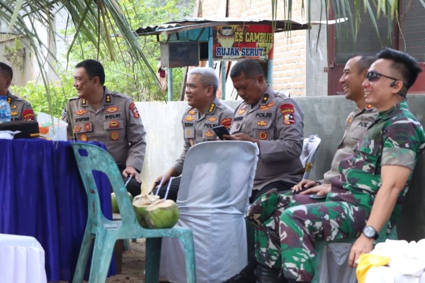 Kapolres Sergai Dampingi Rombongan Tim Asistensi Mabes Polri dalam Pemantauan Langsung Proses Pemungutan Suara