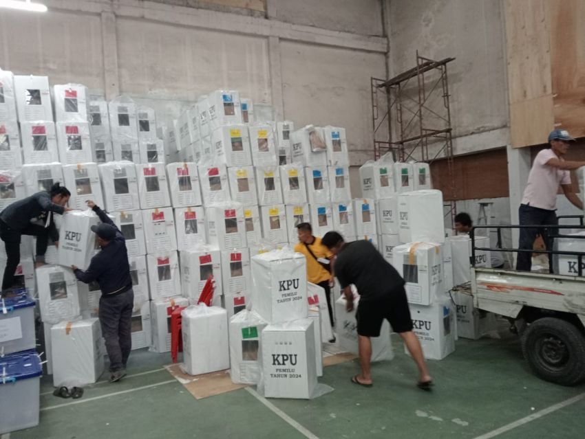 Tinggal Enam Kecamatan di Karo Belum Direkap Surat Suara