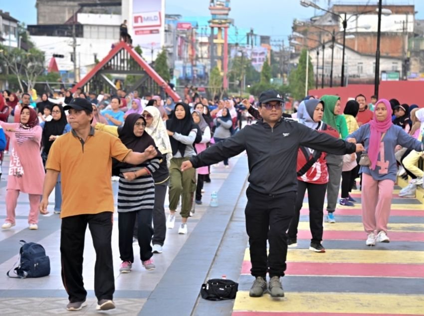 Wali Kota Padangsidimpuan Gabung Giat Car Free Day
