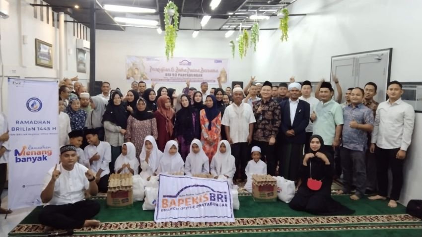 Gelar Buka Puasa Bersama, BRI Panyabungan Berbagi Kasih Dengan Anak Yatim dan Dhuafa