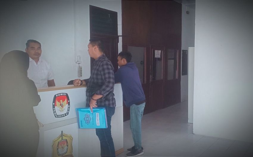Caleg Tertipu Oknum PPK Hingga 750 Juta, Datangi KPU Laporkan Kode Etik