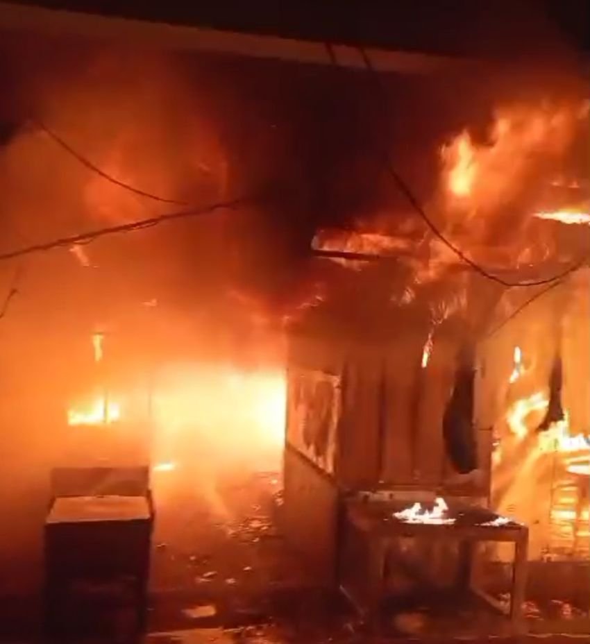 Pasar Belik Pemalang Terbakar Hebat, Pemadaman Alami Kesulitan&nbsp;