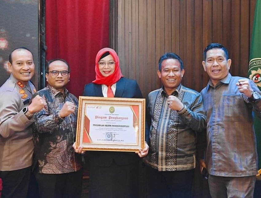 Pj Wali Kota Padangsidimpuan Hadiri Sidang Istimewa Penyampaian Laporan Tahunan