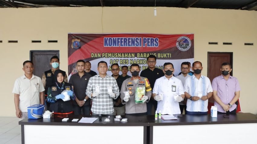 Polres Sergai Musnahkan 2,7 Kg Sabu