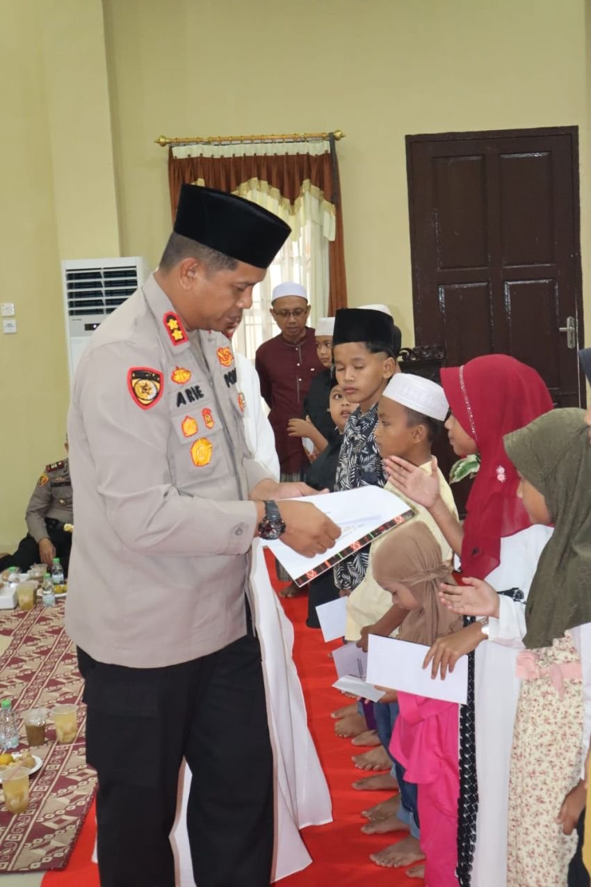 Polres Madina Peringati Nuzulul Quran, Buka Puasa Bersama dan Santuni Anak Yatim Piatu
