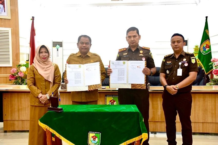 Perkuat Sinergi, Pemkab - Kejari Sergai Tandatangani Kesepakatan Bersama di Bidang Hukum