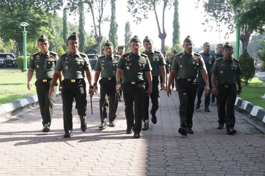 Gelar Rapim, Mayjen TNI Rafael Sampaikan Kebijakan KASAD
