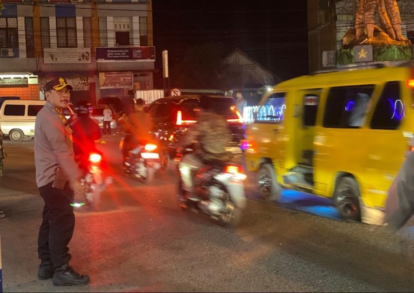 Kapolres Pimpin Gatur dan Pantau Arus Balik di Kota Padangsidimpuan