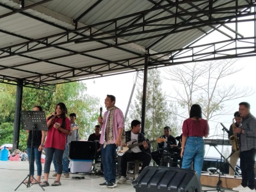 Panggung Kesenian di DTW Air Terjun Lae Mbilulu Pakpak Bharat Berakhir Sukses, Kabid Pariwisata: Lumayan Mendapat Antusias Pengunjung