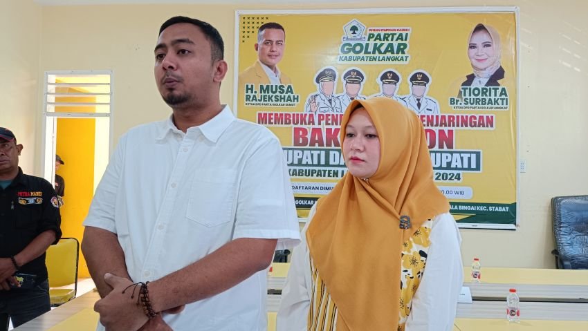 Ditemani Istri, Wakil Wali Kota Binjai Rizky Yunanda Sitepu Daftarkan Diri Sebagai Balon Bupati Langkat ke Partai Golkar