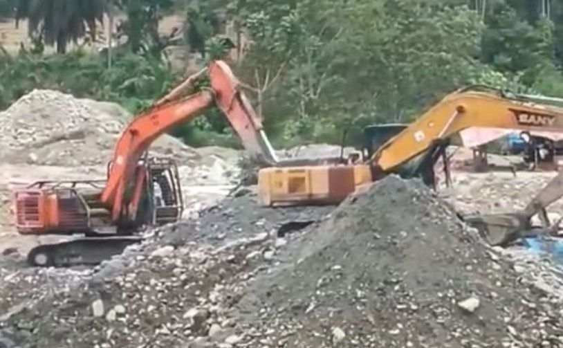 Camat Kotanopan Bantah Hasil Laporannya ke Bupati Madina Terkait Jumlah Excavator