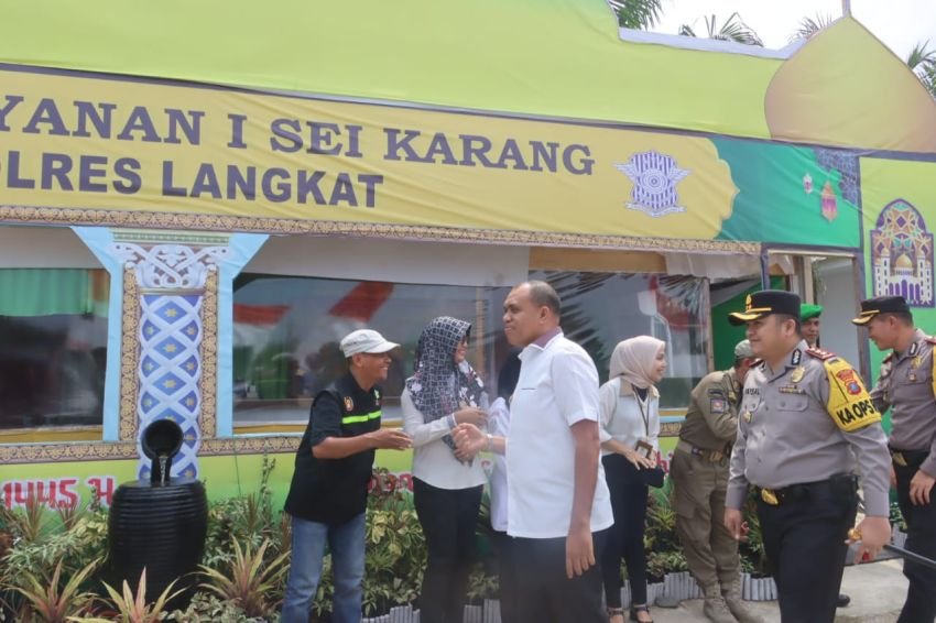 Kapolres Langkat - Pj Bupati Tinjau Pos Yan Ketupat Toba 2024