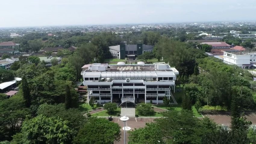 Daftar 23 Kampus Negeri Terbaik versi AppliedHE Tahun 2024, PTN mana Nomor 1?